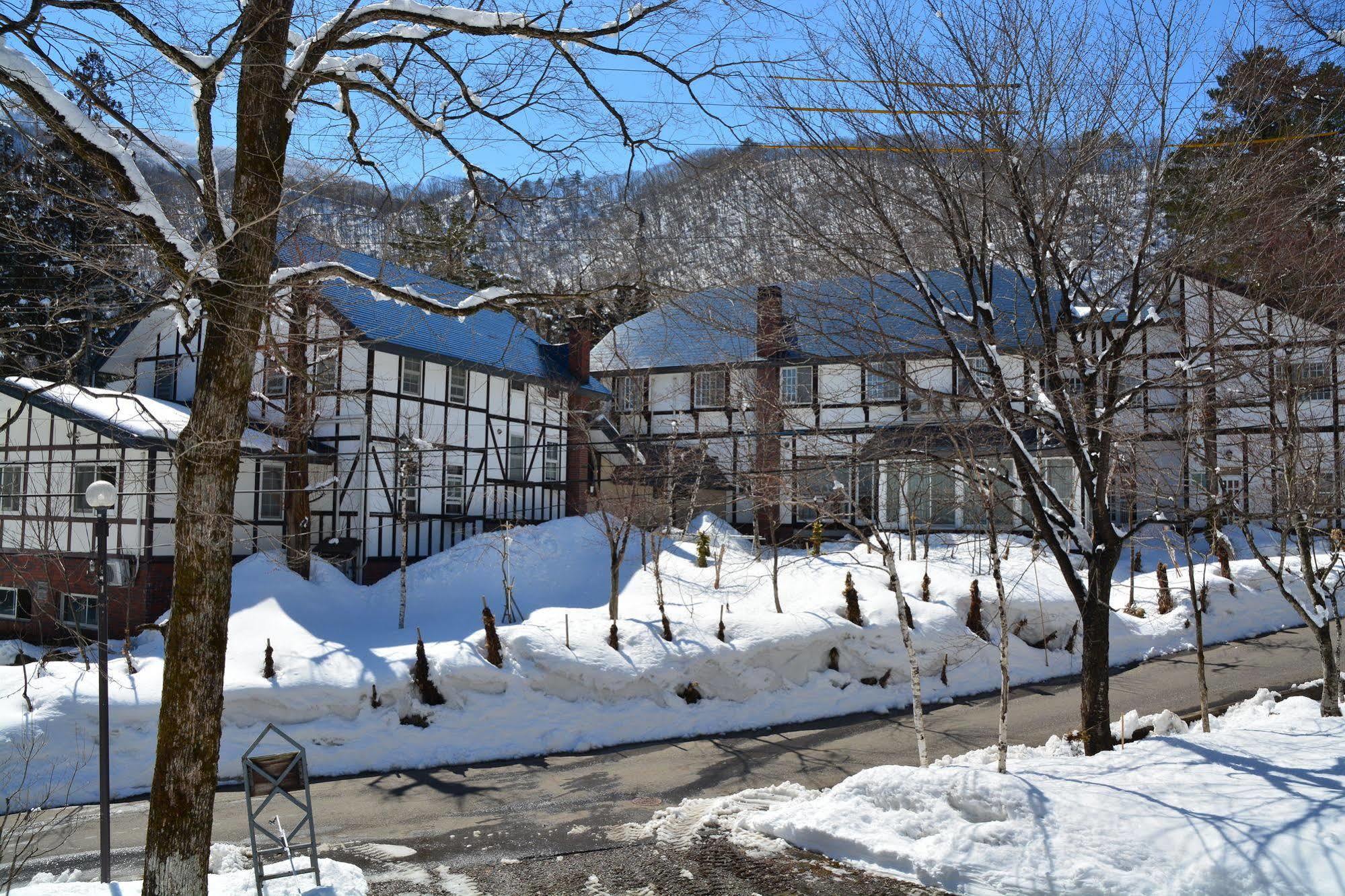 Hotel Sejour Mint In Hakuba Exterior foto