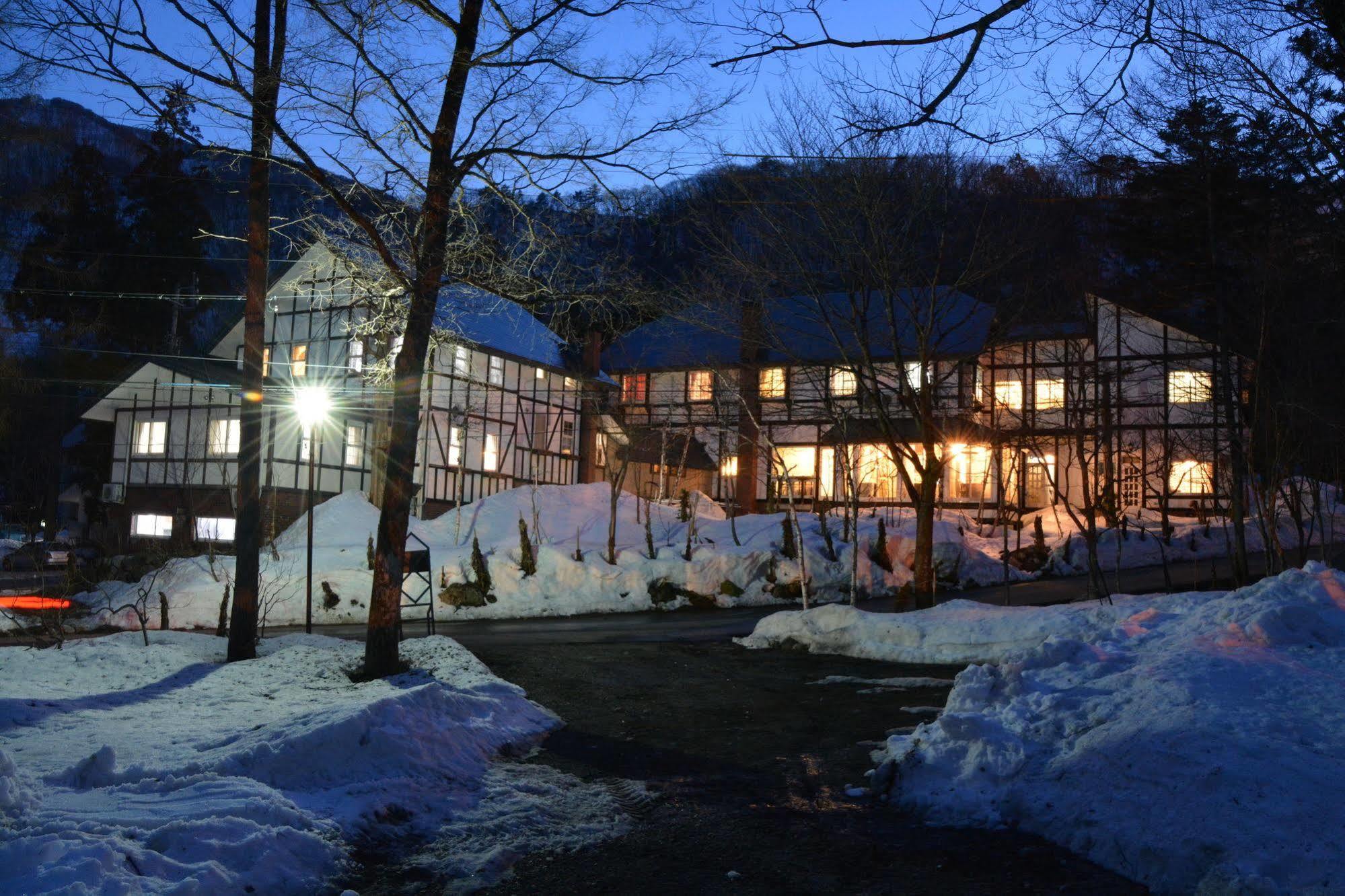Hotel Sejour Mint In Hakuba Exterior foto